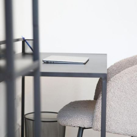 Palais Passy~Design Suite Mit Ausblick Im Zentrum Wiesbaden Eksteriør bilde