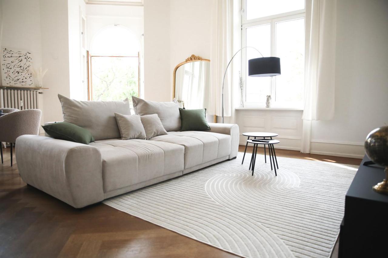 Palais Passy~Design Suite Mit Ausblick Im Zentrum Wiesbaden Eksteriør bilde
