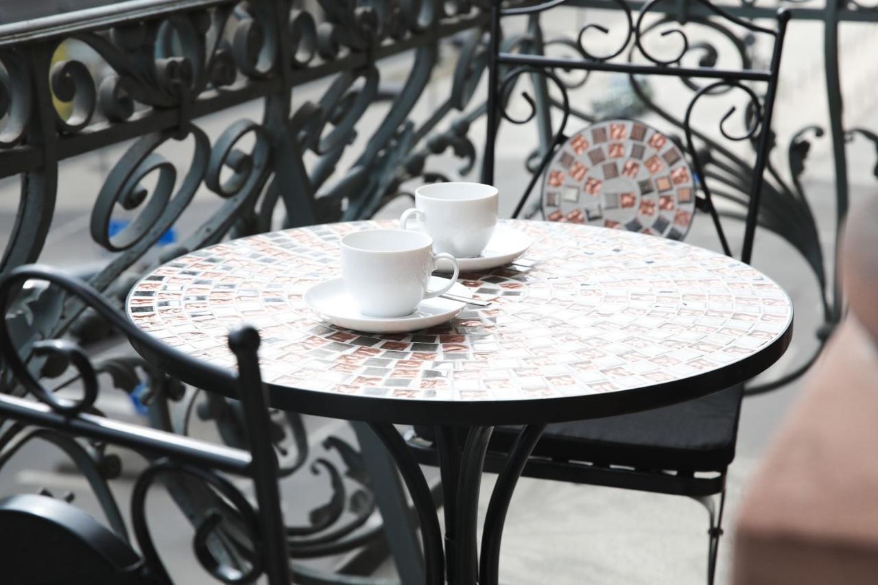 Palais Passy~Design Suite Mit Ausblick Im Zentrum Wiesbaden Eksteriør bilde